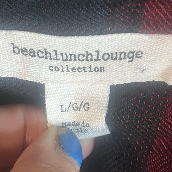 BEACHLUNCHLOUNGE Red and Black Plaid shirt- long and relaxed fit - Picture 3 of 8